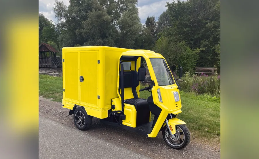 Postfahrzeug